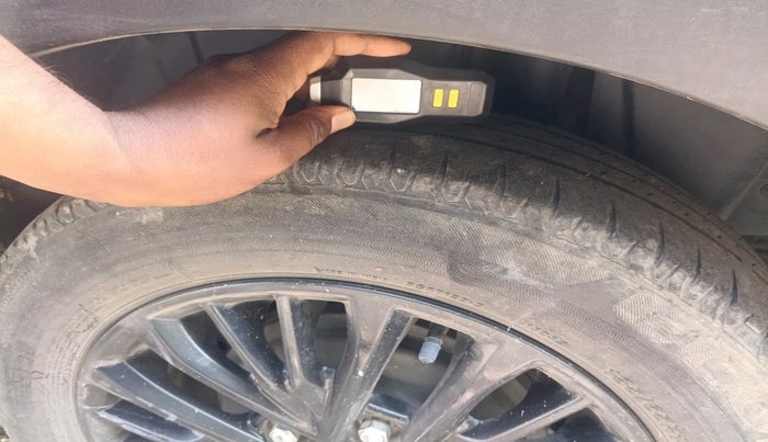 2019 Maruti XL6 ZETA MT, Petrol, Manual, 58,711 km, tyre