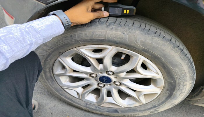 2015 Ford Ecosport TITANIUM+ 1.5L DIESEL, Diesel, Manual, 86,713 km, tyre