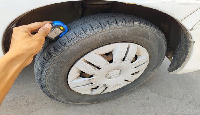 2015 Maruti Alto 800 LXI, Petrol, Manual, 1,28,648 km, tyre