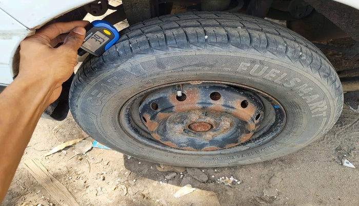 2015 Maruti Alto 800 LXI, Petrol, Manual, 1,28,648 km, tyre