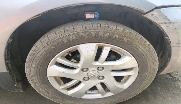 2013 Maruti Swift ZXI, Petrol, Manual, 87,041 km, tyre