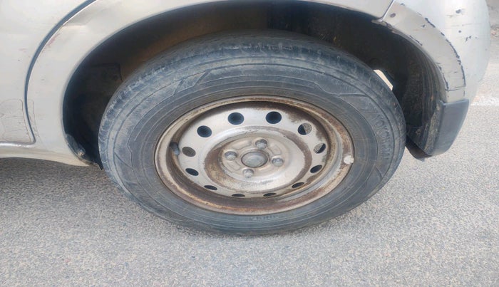2010 Maruti Ritz LDI, Diesel, Manual, 1,65,979 km, tyre