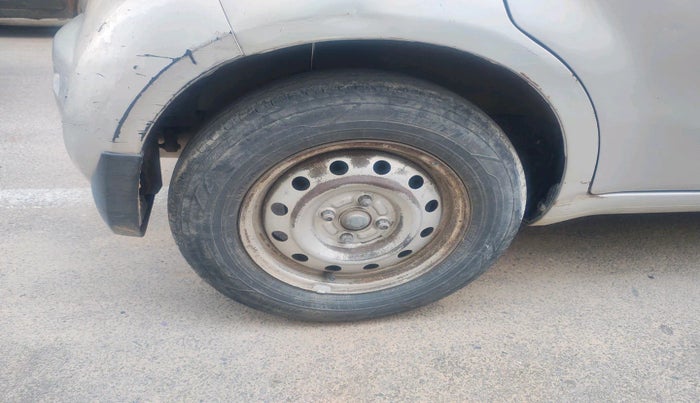 2010 Maruti Ritz LDI, Diesel, Manual, 1,65,979 km, tyre