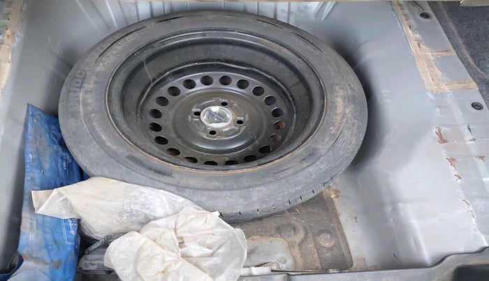 2014 Honda City 1.5L I-DTEC VX, Diesel, Manual, 1,23,695 km, tyre