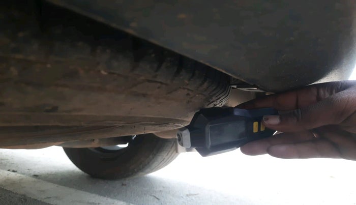 2014 Mahindra XUV500 W6, Diesel, Manual, 1,45,942 km, tyre