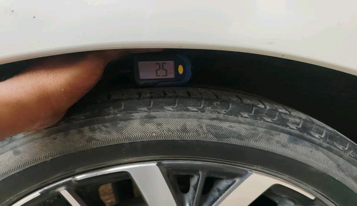 2019 Honda City 1.5L I-VTEC ZX, Petrol, Manual, 1,27,606 km, tyre