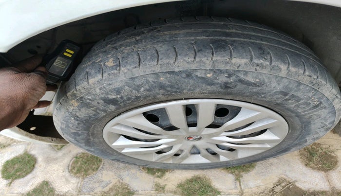 2012 Maruti Swift Dzire VXI, Petrol, Manual, 56,280 km, tyre