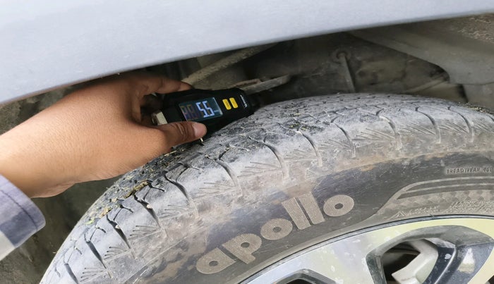 2024 Maruti Grand Vitara SIGMA SMART HYBRID, Petrol, Manual, 29,153 km, tyre