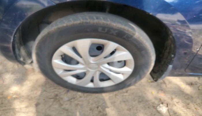 2022 Maruti Swift VXI, Petrol, Manual, 50,480 km, tyre