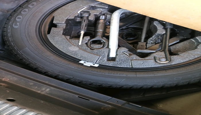 2017 Skoda Octavia 2.0 TDI CR STYLE AT, Diesel, Automatic, 1,68,924 km, tyre