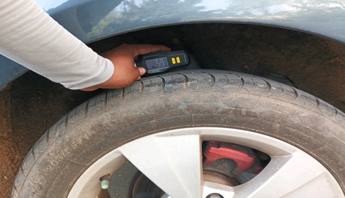 2017 Skoda Octavia 2.0 TDI CR STYLE AT, Diesel, Automatic, 1,68,924 km, tyre