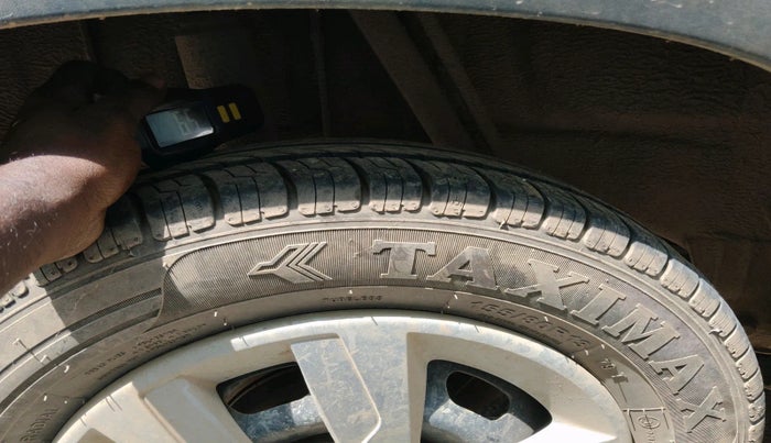 2017 Renault Kwid RXL, Petrol, Manual, 58,843 km, tyre