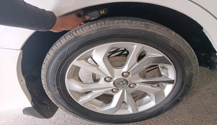 2019 Honda Amaze 1.2L I-VTEC VX, Petrol, Manual, 1,24,970 km, tyre