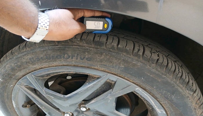 2021 Hyundai NEW I20 SPORTZ 1.2 AT, Petrol, Automatic, 14,900 km, tyre