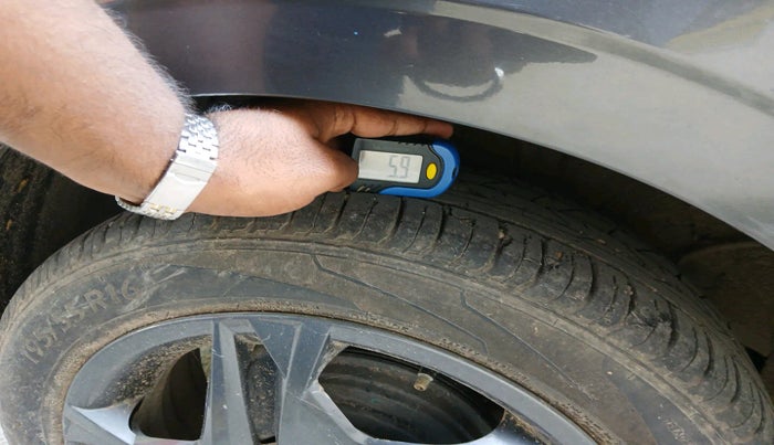 2021 Hyundai NEW I20 SPORTZ 1.2 AT, Petrol, Automatic, 14,900 km, tyre