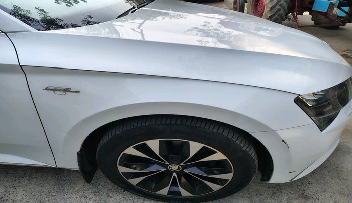 2020 Skoda Superb L&K 2.0 TSI AT, Petrol, Automatic, 48,016 km, tyre