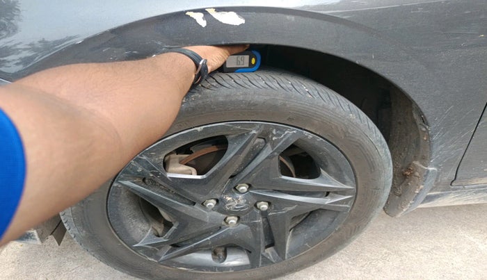 2021 Hyundai NEW I20 SPORTZ 1.2 AT, Petrol, Automatic, 57,354 km, tyre
