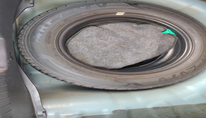 2018 Hyundai Elite i20 ASTA 1.2, Petrol, Manual, 80,367 km, tyre