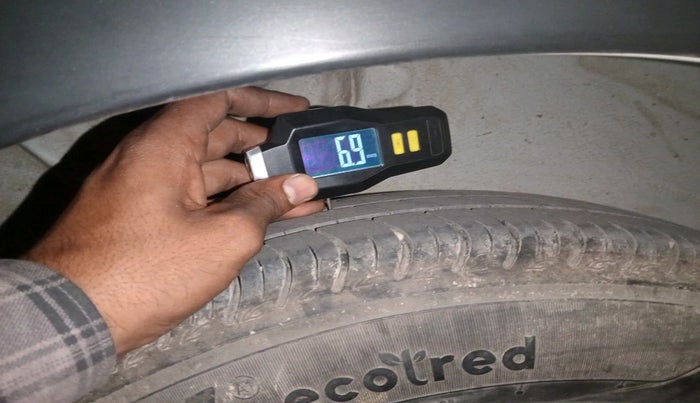 2024 Maruti WAGON R MAV VX, Petrol, Manual, 14,409 km, tyre