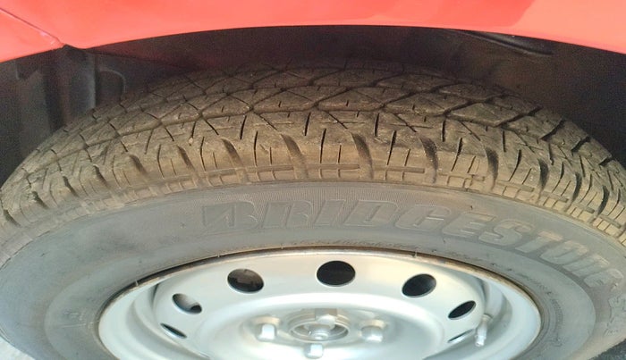 2011 Maruti Swift LDI, Diesel, Manual, 1,48,722 km, tyre