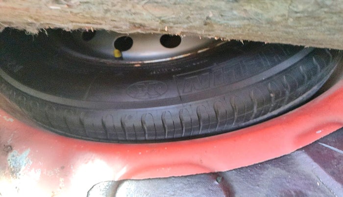 2011 Maruti Swift LDI, Diesel, Manual, 1,48,722 km, tyre