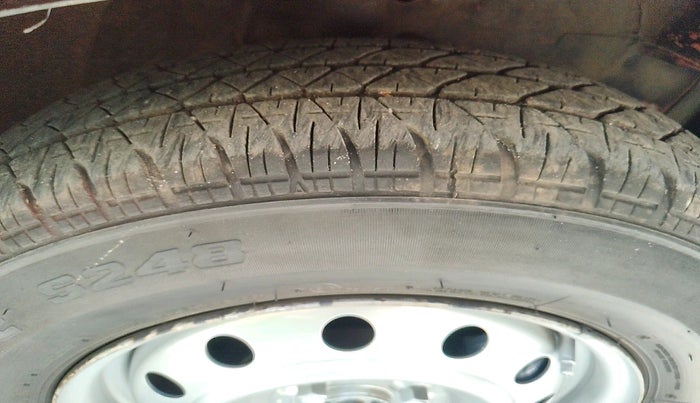 2011 Maruti Swift LDI, Diesel, Manual, 1,48,722 km, tyre