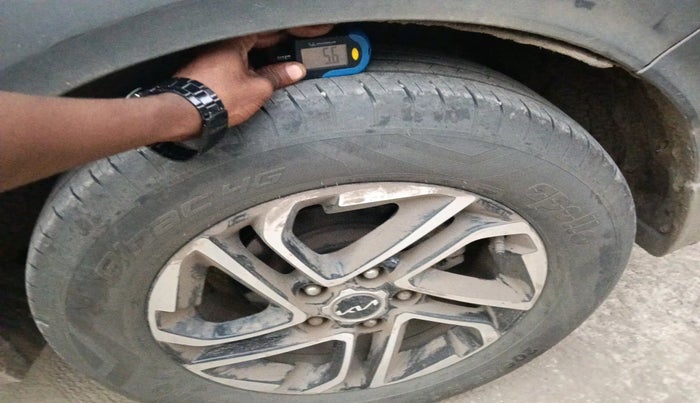 2022 KIA CARENS PRESTIGE PLUS 1.5 DIESEL 7 STR, Diesel, Manual, 63,741 km, tyre