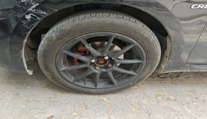 2012 Hyundai Verna FLUIDIC 1.6 CRDI EX, Diesel, Manual, 1,30,840 km, tyre