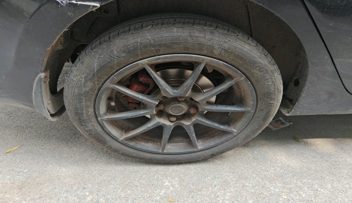 2012 Hyundai Verna FLUIDIC 1.6 CRDI EX, Diesel, Manual, 1,30,840 km, tyre