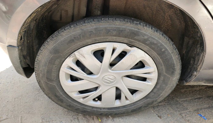 2016 Maruti Swift VDI, Diesel, Manual, 1,17,753 km, tyre