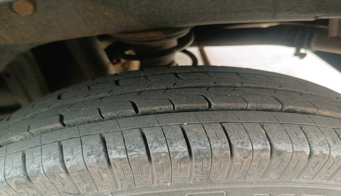 2018 Maruti Alto 800 VXI, Petrol, Manual, 59,984 km, tyre