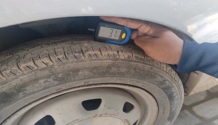 2013 Hyundai Santro Xing GL PLUS, Petrol, Manual, 1,01,352 km, tyre