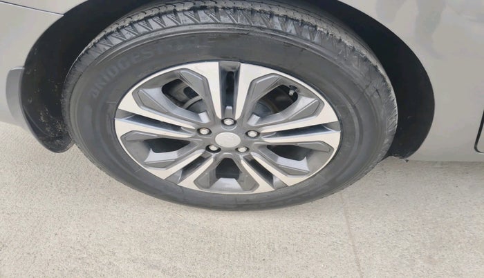 2020 KIA CARNIVAL PREMIUM 2.2 8 STR, Diesel, Automatic, 63,245 km, tyre