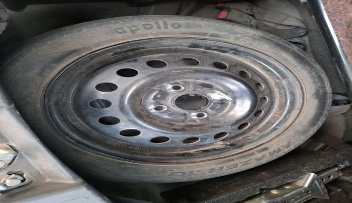 2013 Maruti Wagon R 1.0 VXI, Petrol, Manual, 62,768 km, tyre