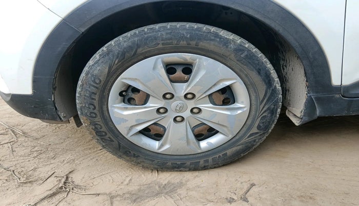 2018 Hyundai Creta E PLUS 1.4 DIESEL, Diesel, Manual, 1,93,373 km, tyre