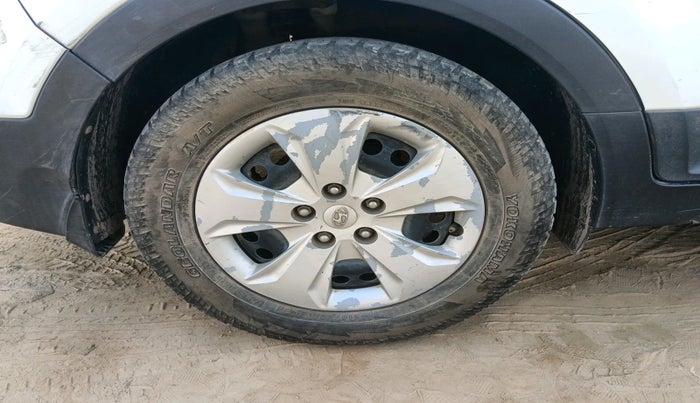 2018 Hyundai Creta E PLUS 1.4 DIESEL, Diesel, Manual, 1,93,373 km, tyre