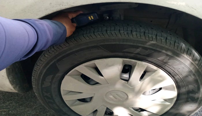 2012 Maruti Swift VDI, Diesel, Manual, 3,67,000 km, tyre