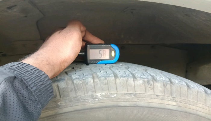 2011 Mahindra Scorpio SLE BS-III, Diesel, Manual, 1,43,594 km, tyre