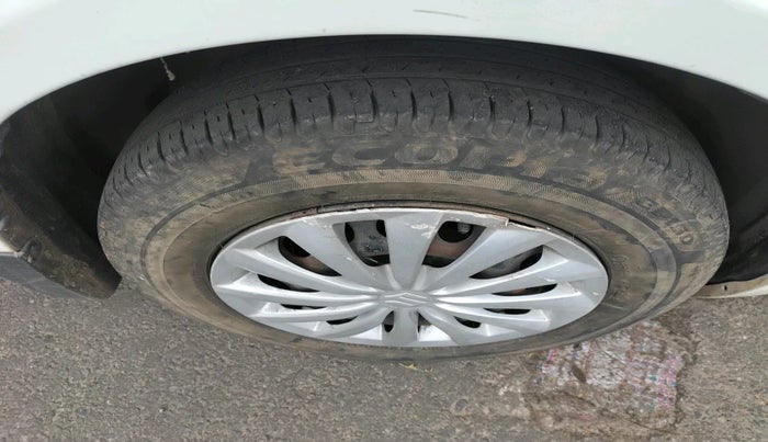 2014 Maruti Swift Dzire VDI, Diesel, Manual, 66,887 km, tyre