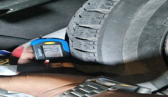 2010 Hyundai i10 MAGNA 1.1, Petrol, Manual, 66,613 km, tyre