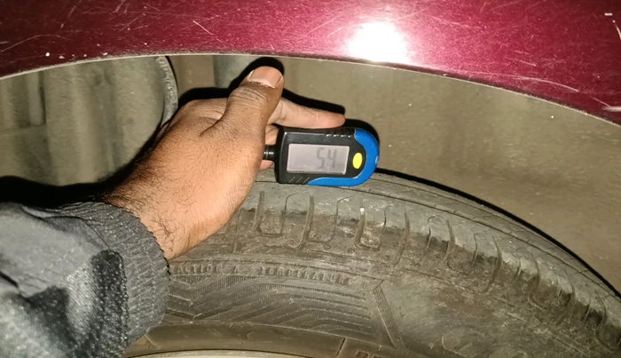 2010 Fiat Grand Punto ACTIVE 1.3, Diesel, Manual, 1,19,818 km, tyre