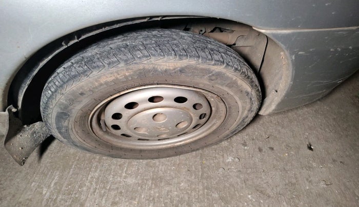 2011 Tata Indicab AC, Diesel, Manual, 86,294 km, tyre