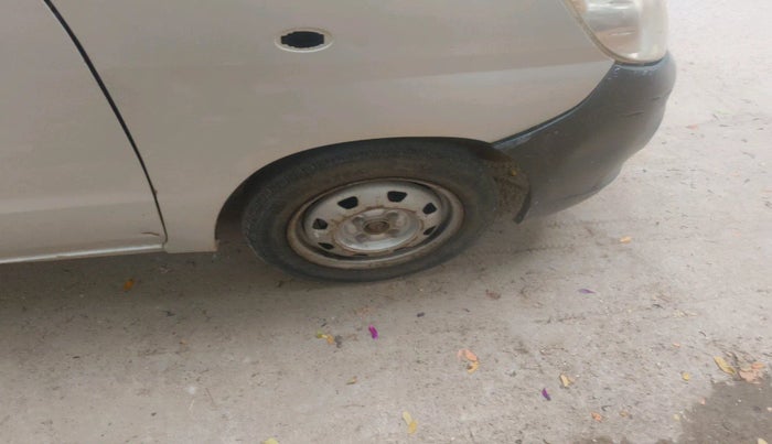 2014 Maruti Zen Estilo LXI, Petrol, Manual, 86,755 km, tyre
