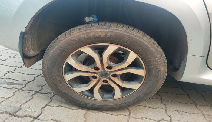 2014 Nissan Terrano XV D PREMIUM AMT, Diesel, Automatic, 5,196 km, tyre