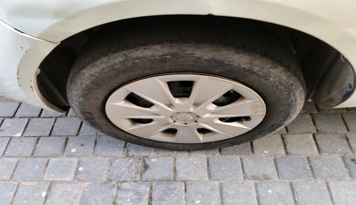2010 Maruti SX4 VXI, Petrol, Manual, 1,00,660 km, tyre