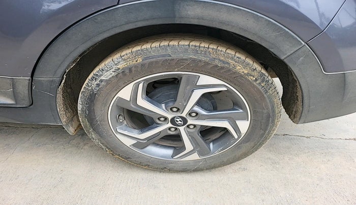 2018 Hyundai Creta SX (O) 1.6 DIESEL, Diesel, Manual, 2,02,615 km, tyre