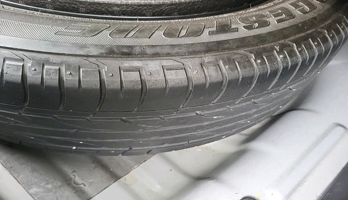 2018 Hyundai Creta SX (O) 1.6 DIESEL, Diesel, Manual, 2,02,615 km, tyre