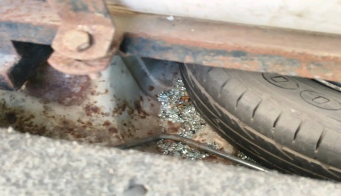 2010 Maruti Alto LXI, Petrol, Manual, 1,34,343 km, tyre