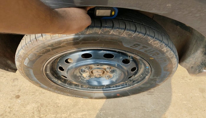 2016 Tata Tiago XT PETROL, Petrol, Manual, 2,18,650 km, tyre