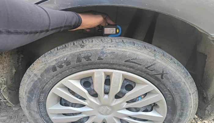 2022 Maruti Dzire VXI, Petrol, Manual, 72,809 km, tyre